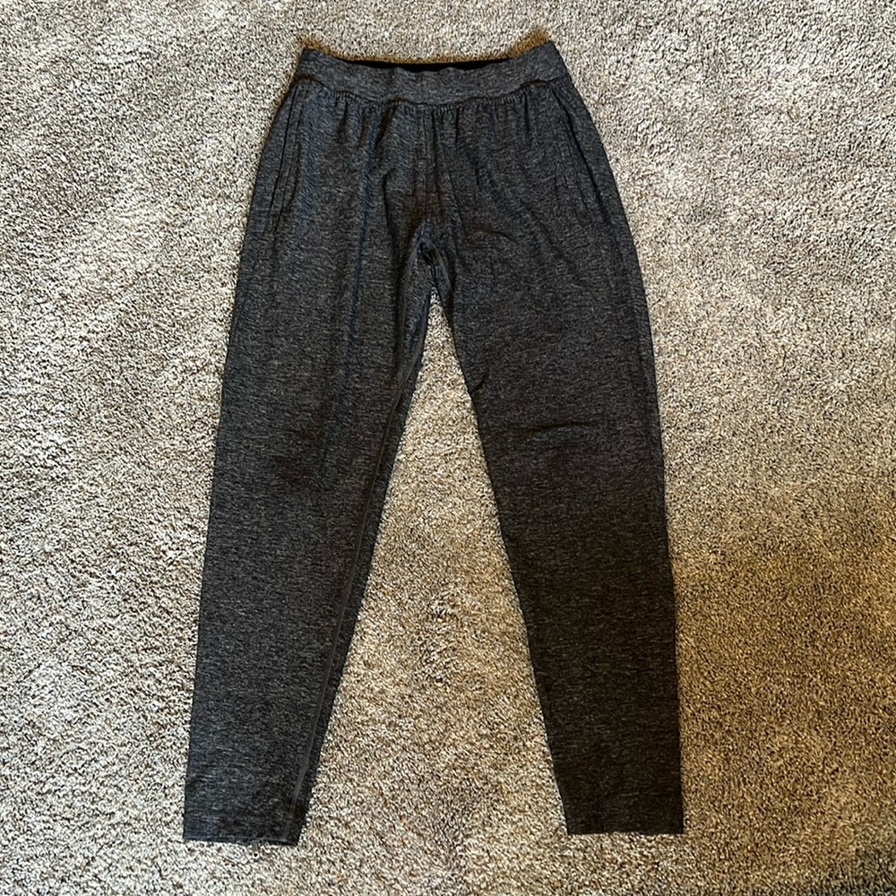 Men’s lululemon size 30 surge heathered grey joggers